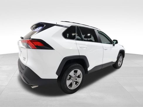 Used 2025 Toyota RAV4 XLE image 4