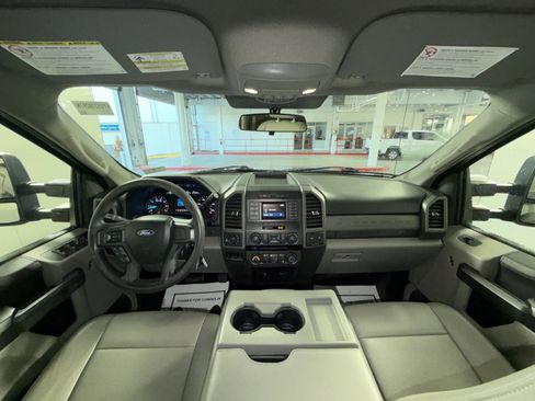 Used 2018 Ford F350 XL image 22