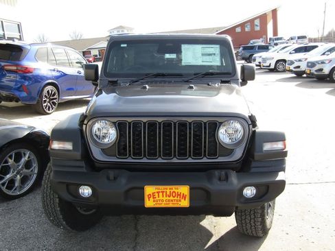 New 2026 Jeep Wrangler Unlimited Sport w/ Convenience Group image 13