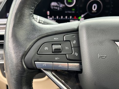 Used 2021 Cadillac Escalade Premium Luxury image 22