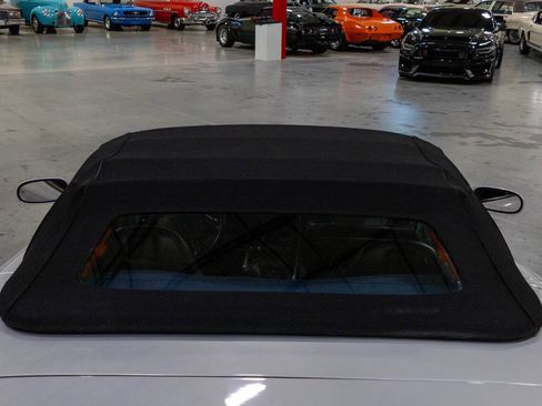 Used 1999 Chevrolet Corvette Convertible w/ Memory Pkg RWD image 27