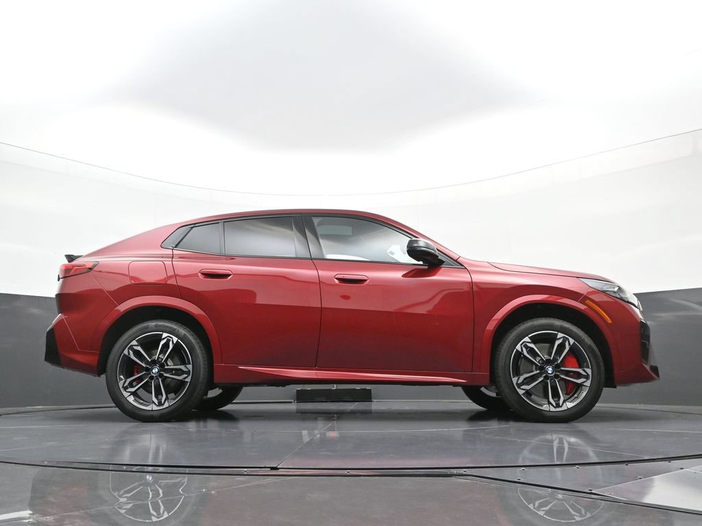 New 2026 BMW X2 xDrive28i w/ Technology Package AWD/4WD image 29