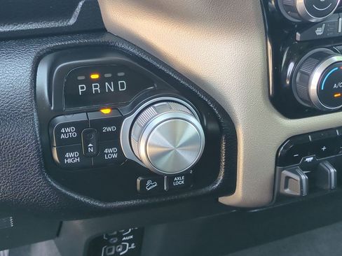 Used 2022 RAM 1500 Laramie AWD/4WD image 19