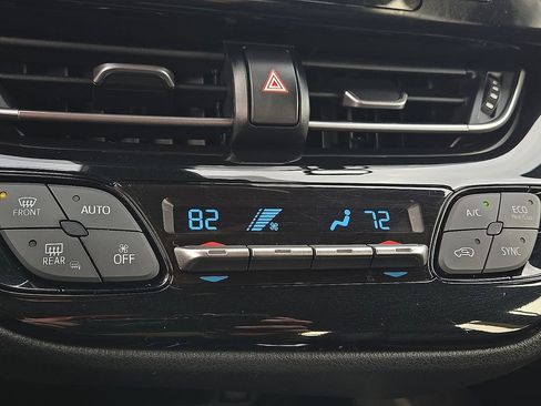 Used 2019 Toyota C-HR Limited image 15