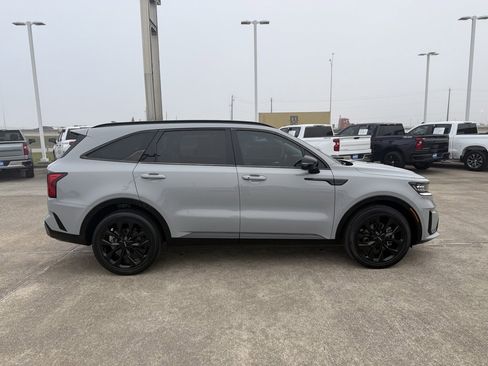 Used 2022 Kia Sorento SX image 7