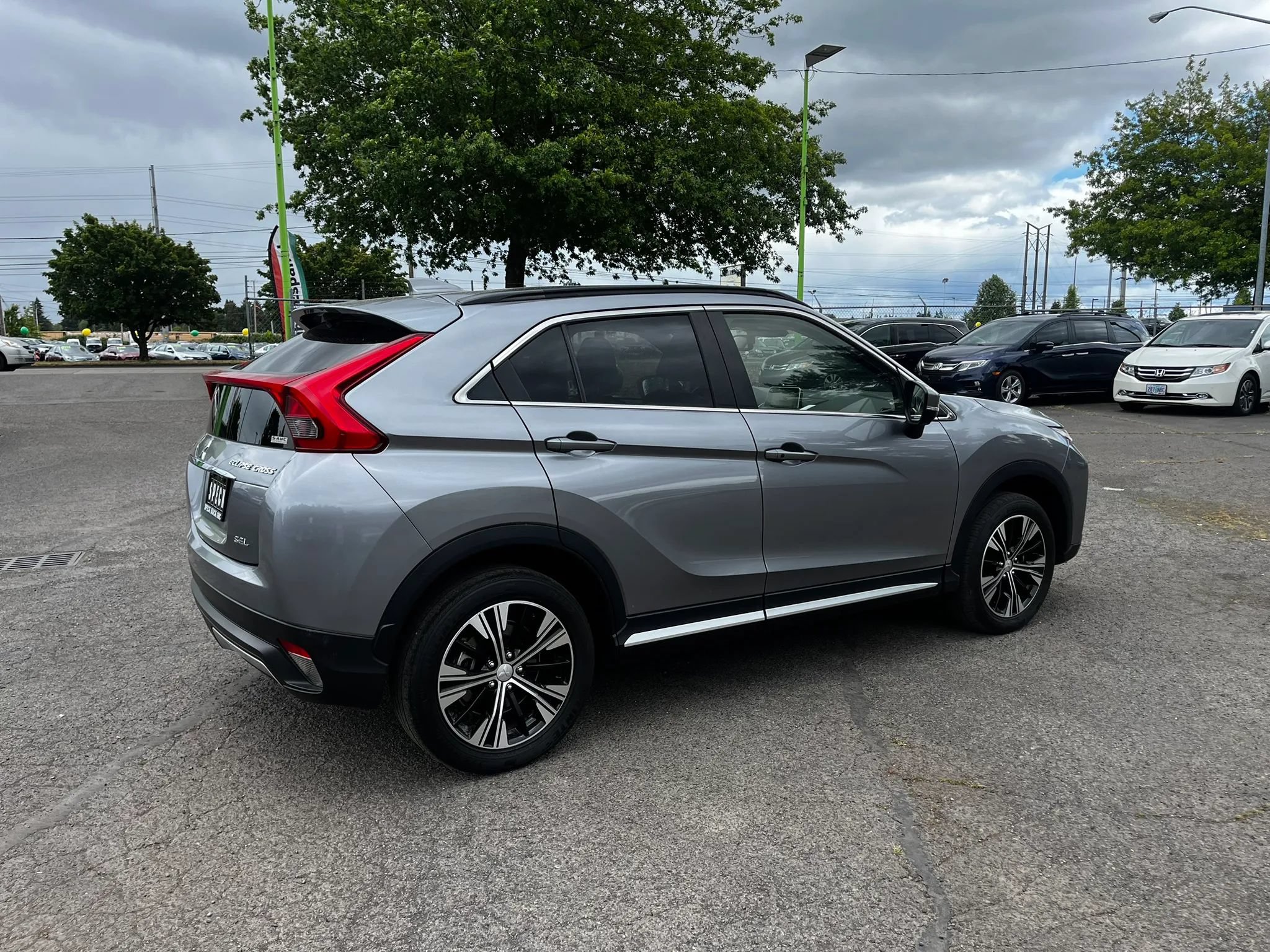 Used 2019 Mitsubishi Eclipse Cross SEL AWD/4WD image 3