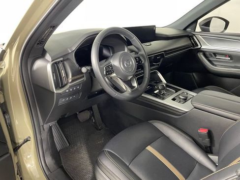 Certified 2025 MAZDA CX-70 3.3 Turbo S w/ Premium Package AWD/4WD image 3