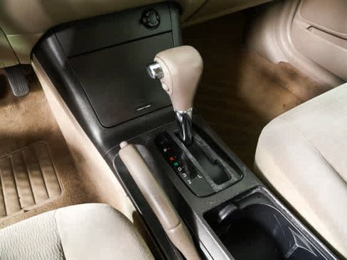 Used 2005 Toyota Camry LE FWD image 14