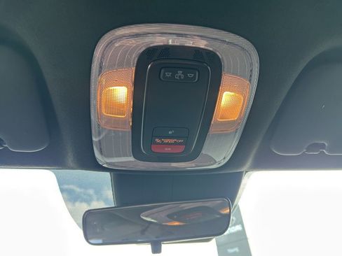 Used 2025 Hyundai Elantra SEL FWD image 20