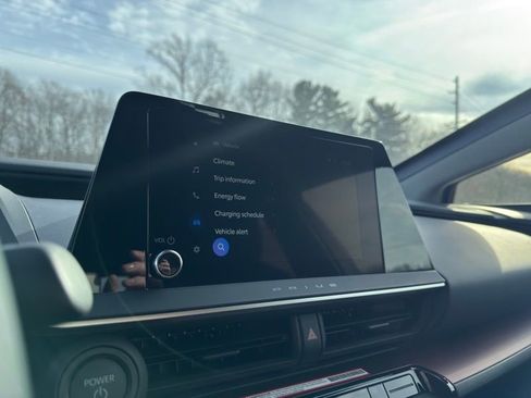 New 2026 Toyota Prius Plug-In Hybrid image 17