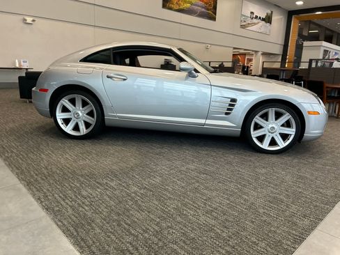 Used 2007 Chrysler Crossfire Limited image 14