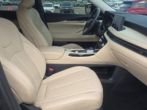 Certified 2024 INFINITI QX60 Pure FWD image 10