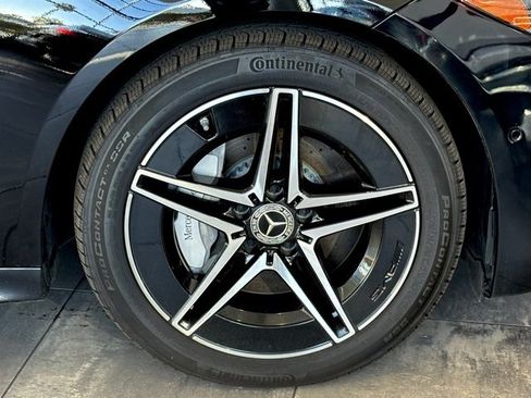 Used 2025 Mercedes-Benz C 300 Sedan image 34