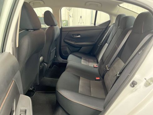 Used 2022 Nissan Sentra SR w/ Electronics Package FWD image 22