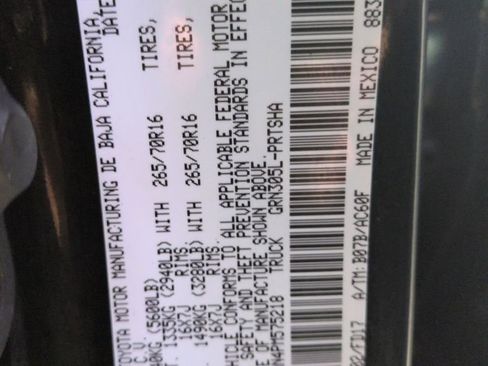 Used 2023 Toyota Tacoma TRD Off-Road w/ Technology Package image 29