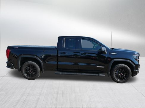 Used 2023 GMC Sierra 1500 Elevation w/ X31 Off-Road Package AWD/4WD image 8