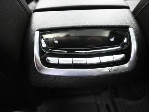 Used 2023 Cadillac XT6 Sport w/ Technology Package AWD/4WD image 32