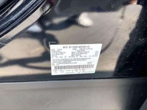 Used 2018 Ford Explorer XLT w/ Equipment Group 202A AWD/4WD image 34