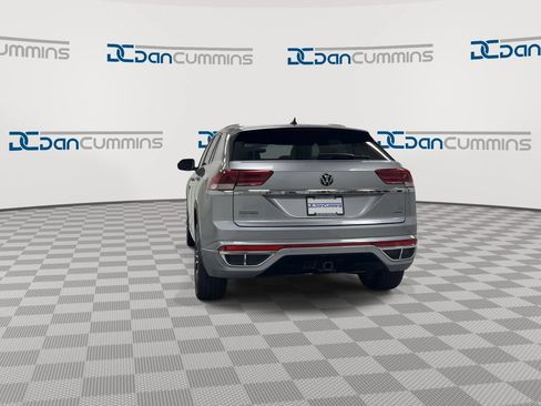 Used 2021 Volkswagen Atlas Cross Sport SEL R-Line AWD/4WD image 7