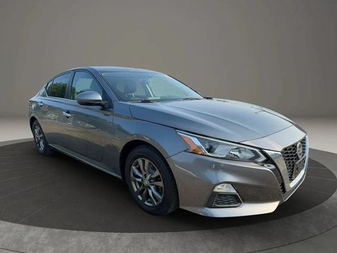 Used 2020 Nissan Altima 2.5 S FWD image 3