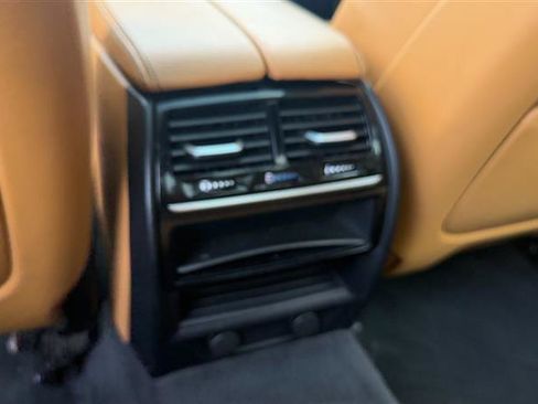 Used 2019 BMW M550i xDrive AWD/4WD image 19