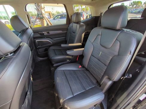 Used 2024 Kia Telluride SX Prestige image 14