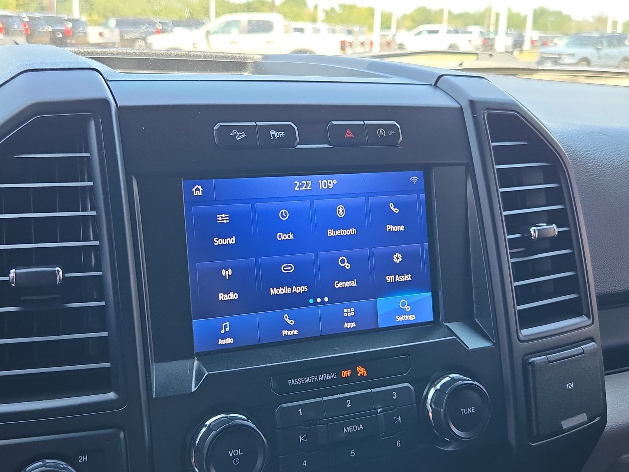 Used 2019 Ford F150 XL w/ Equipment Group 101A Mid AWD/4WD image 21