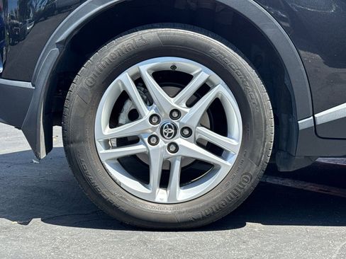 Used 2021 Toyota C-HR LE image 4