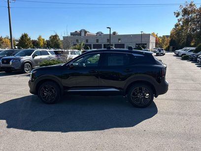 New 2026 Nissan Kicks SR w/ Illumination Package