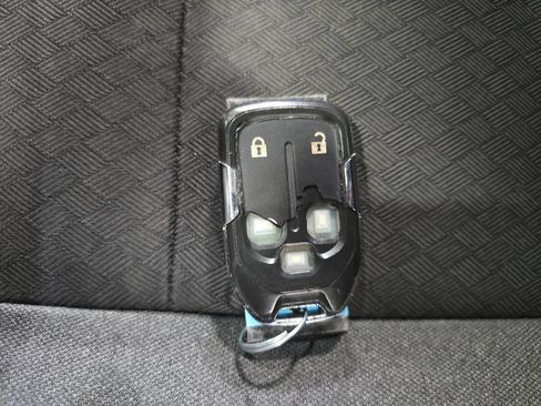 Used 2019 Chevrolet Silverado 1500 RST AWD/4WD image 35