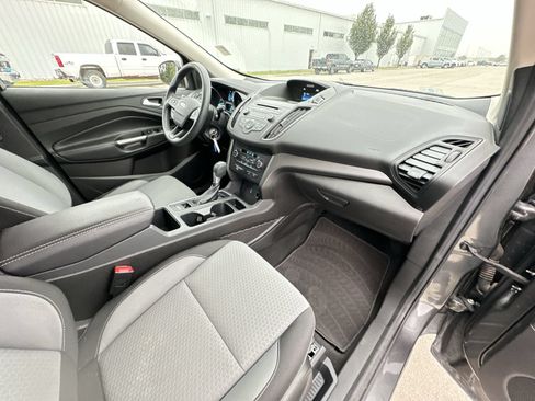 Used 2017 Ford Escape SE AWD/4WD image 29
