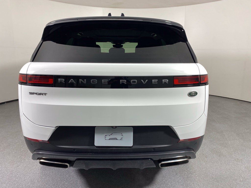 Used 2023 Land Rover Range Rover Sport SE AWD/4WD image 6
