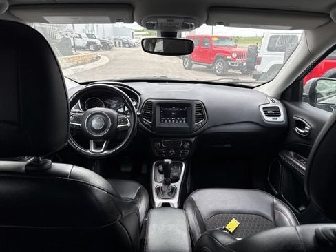 Used 2020 Jeep Compass Latitude AWD/4WD image 14