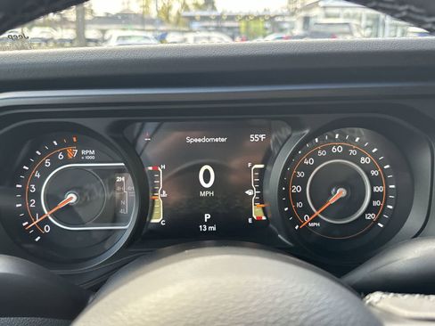 New 2026 Jeep Gladiator Mojave image 13