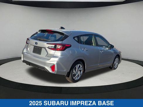 Certified 2025 Subaru Impreza 2.0i image 4