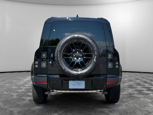 New 2026 Land Rover Defender 110 S AWD/4WD image 4