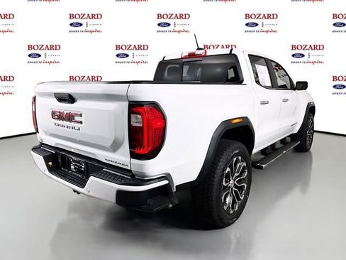 Used 2024 GMC Canyon Denali image 8