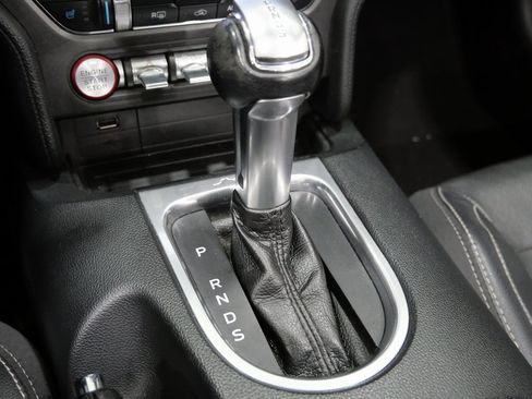 Used 2019 Ford Mustang Premium image 23