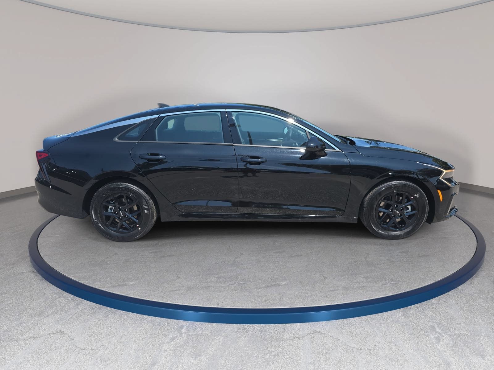 New 2026 Kia K5 LXS FWD image 4