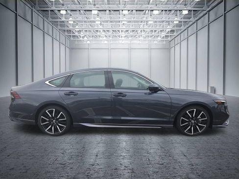 Certified 2023 Honda Accord Touring image 11