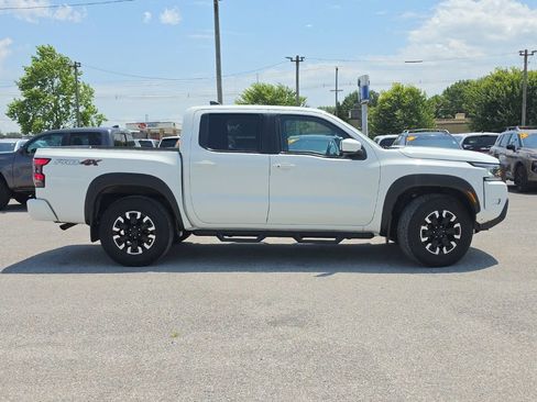 Used 2023 Nissan Frontier PRO-4X w/ Tow Package AWD/4WD image 8