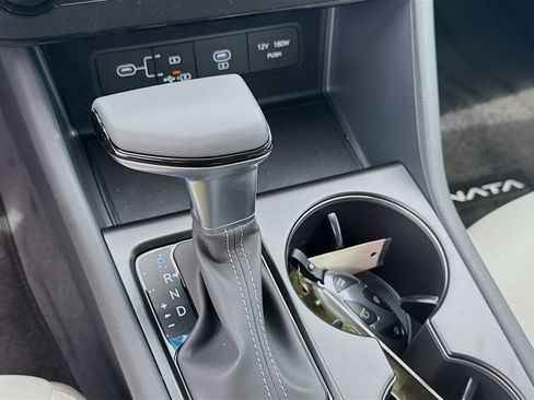 New 2026 Hyundai Sonata SE FWD image 13