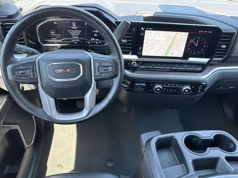 Used 2025 GMC Sierra 1500 SLT AWD/4WD image 8