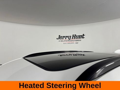 Used 2023 Buick Envision Essence w/ Technology Package I image 14