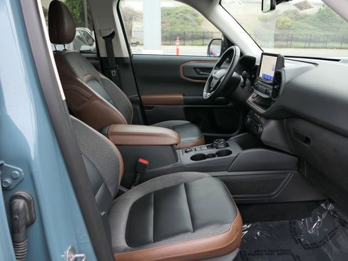 Used 2023 Ford Bronco Sport Outer Banks w/ Tech Package image 29