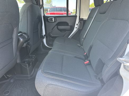 Used 2025 Jeep Wrangler Unlimited Sport AWD/4WD image 21