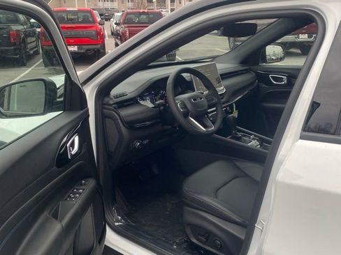 New 2026 Jeep Compass Limited image 14