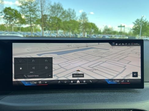 Certified 2025 BMW 330i xDrive Sedan w/ Premium Package image 15