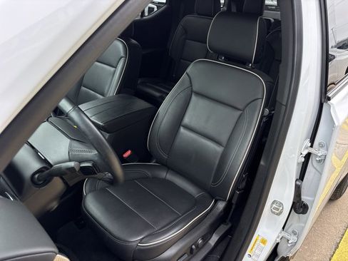 Used 2024 Chevrolet Traverse Premier w/ Redline Edition FWD image 21