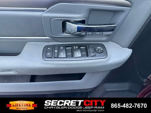 Used 2017 RAM 2500 Big Horn w/ Sport Appearance Group AWD/4WD image 30